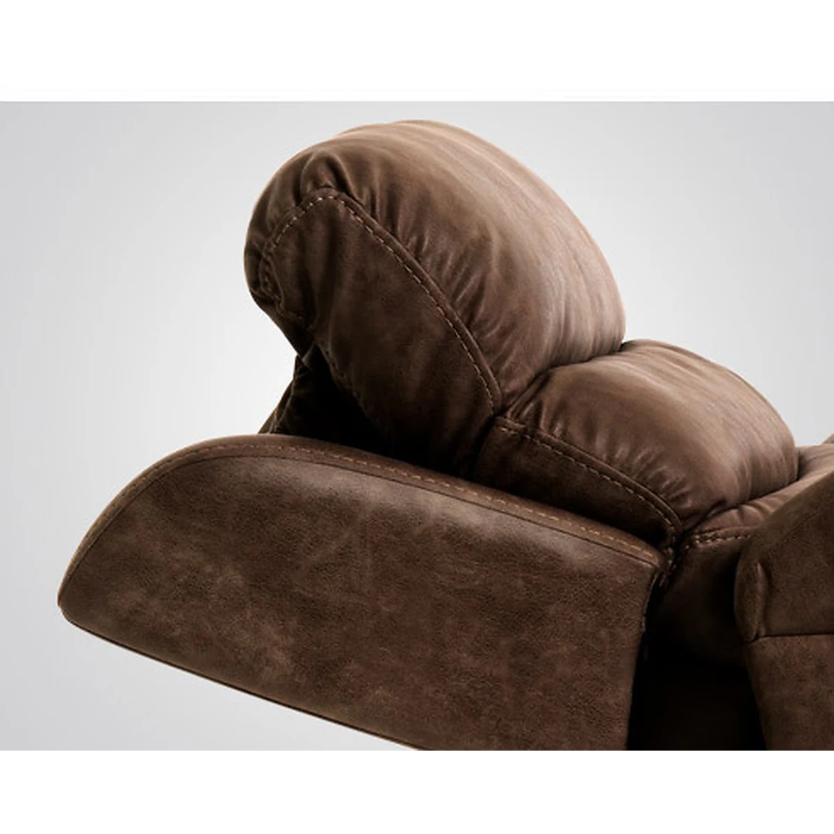 VivaLift Tranquil 2 PLR-935 adjustable headrest and padded backrest detail