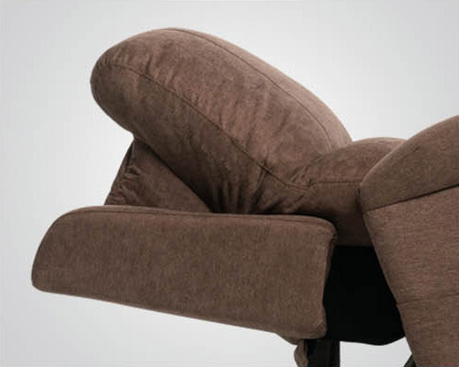 Close-up of VivaLift Metro 2 PLR-925 extended footrest and reclining support system